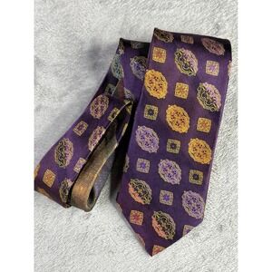 Robert Graham Necktie‎ Mens OS Purple Gold Medallion Silk Best of Class USA Made
